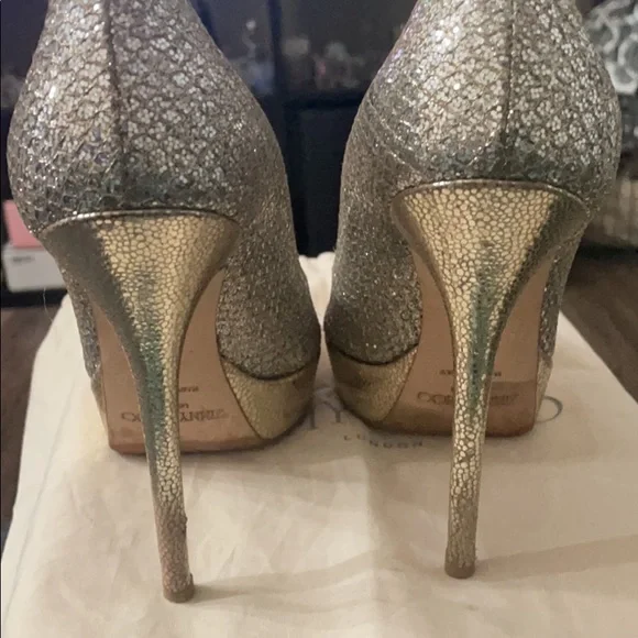 Jimmy Choo champagne peep toe pumps size 37 or 7 - Picture 3 of 4